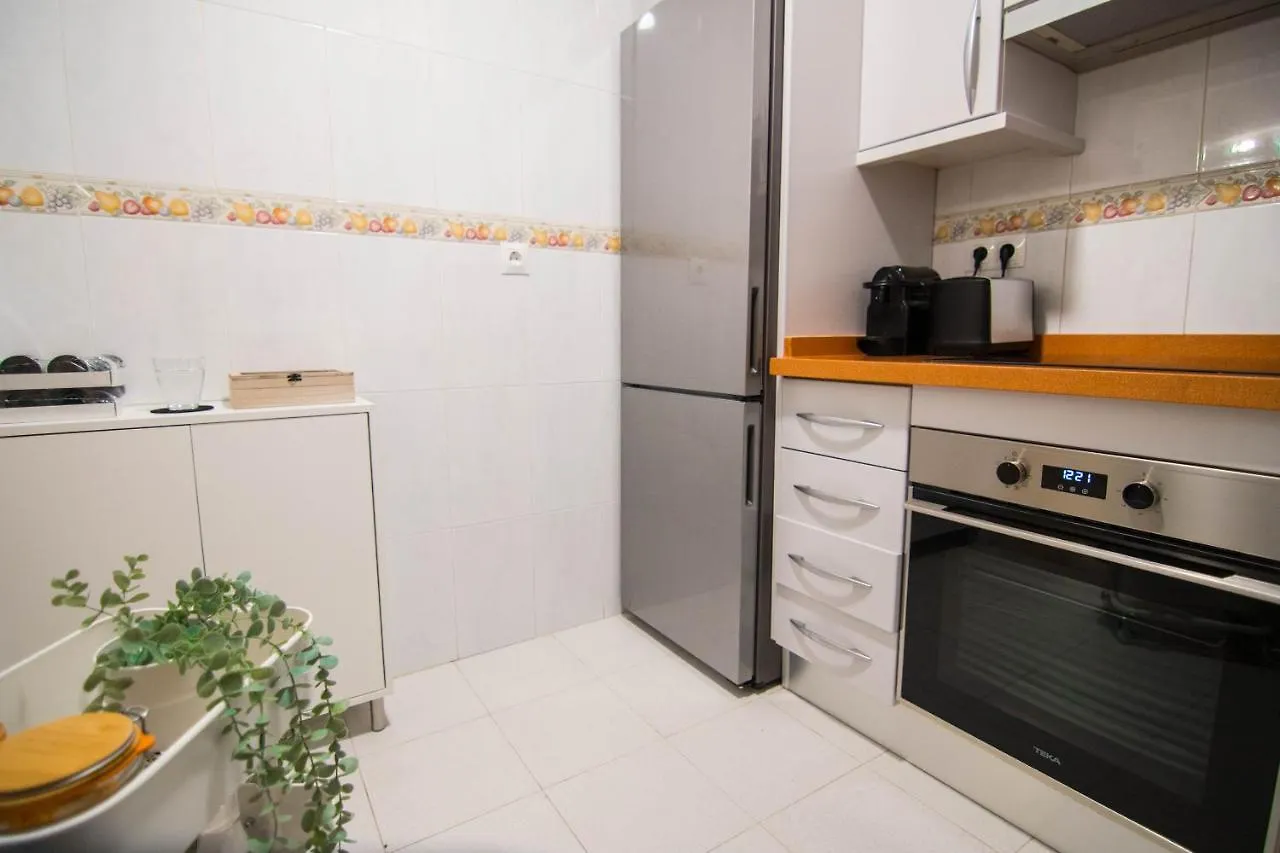 Apartamento New! Luxury City Center & 2 Balconies Málaga