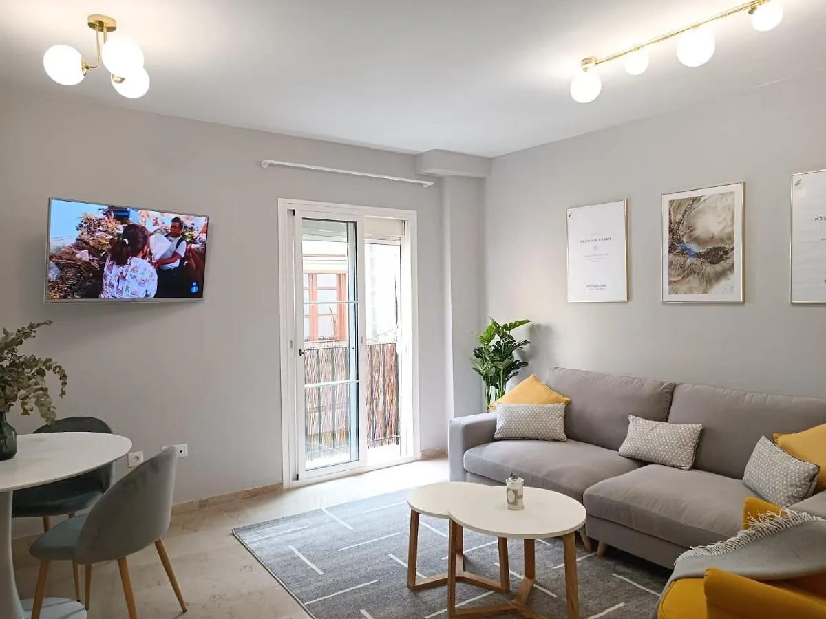 New! Luxury City Center & 2 Balconies Malaga Spain