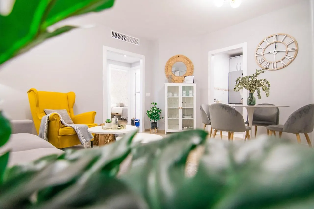 Apartment New! Luxury City Center & 2 Balconies Malaga Spain